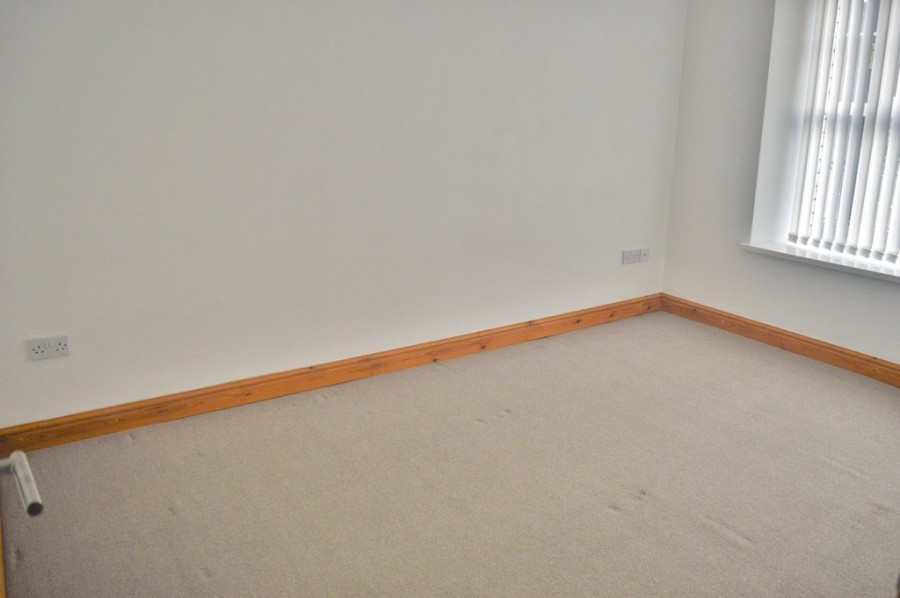 Images for 7 High Street, Pengam