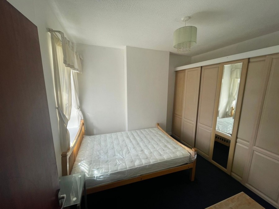 Images for Fully Furnished 1st Floor Flat, John Street, Bargoed