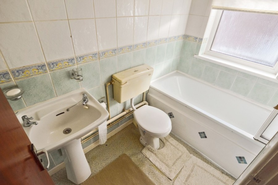Images for Fully Furnished 1st Floor Flat, John Street, Bargoed