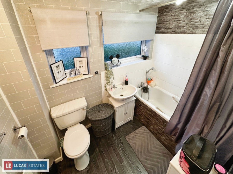 Images for Coundley Close, Fleur De Lis