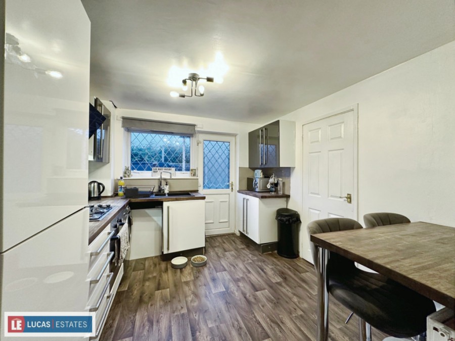 Images for Coundley Close, Fleur De Lis