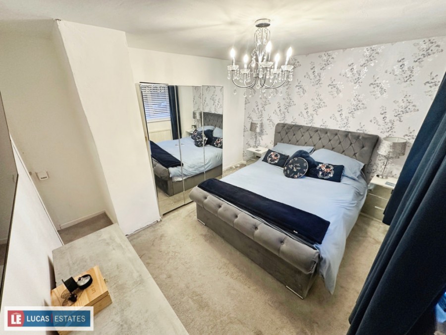 Images for Coundley Close, Fleur De Lis