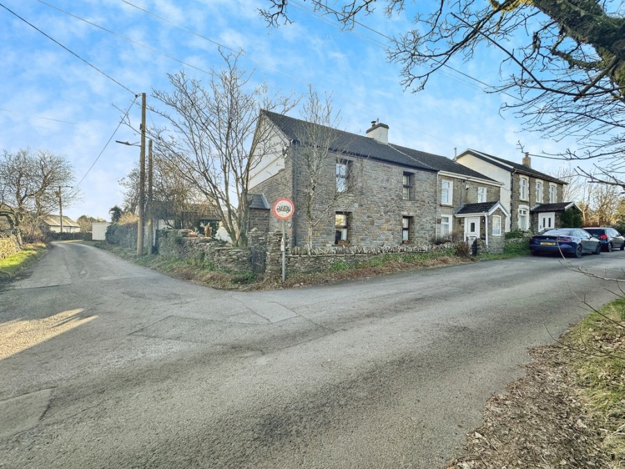 Images for Gwern Llwyna Farm, Mill Road, Deri