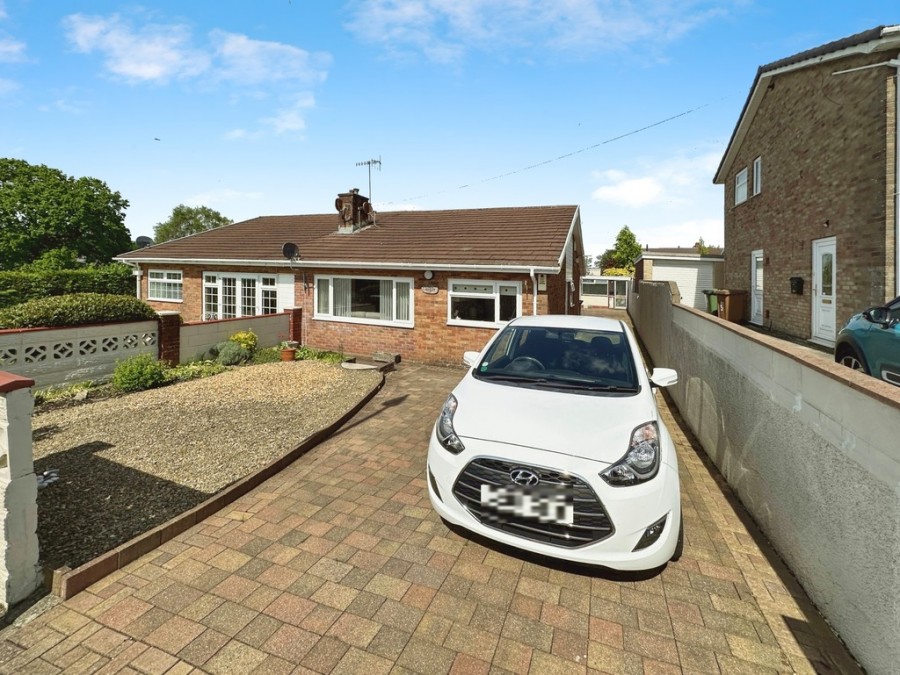 Images for Barry Close, Penpedairheol, Hengoed