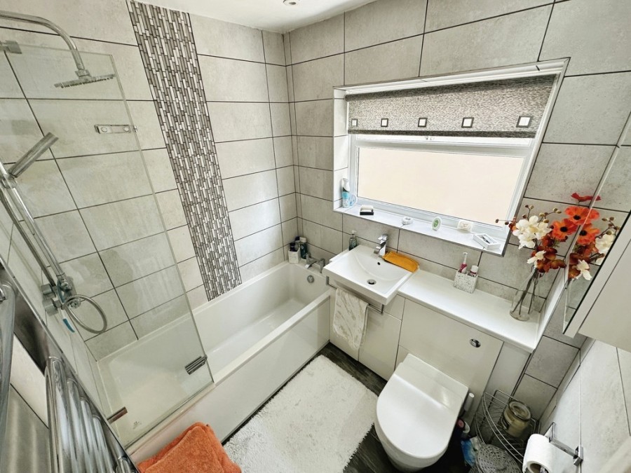 Images for Barry Close, Penpedairheol, Hengoed