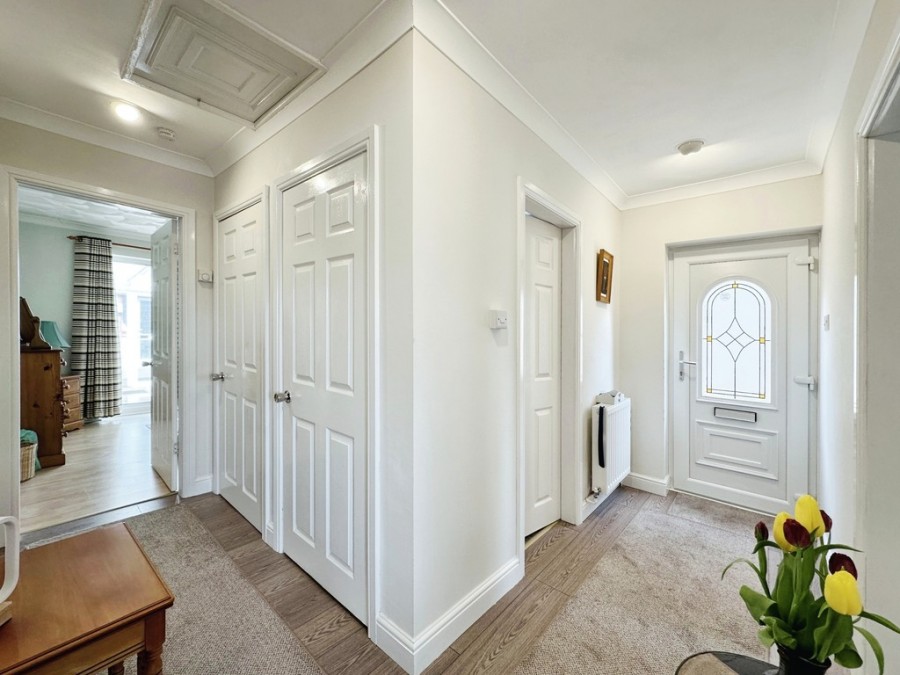 Images for Barry Close, Penpedairheol, Hengoed