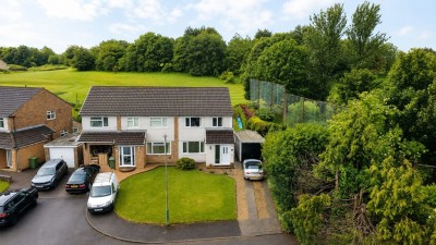 Fairways, Bargoed
