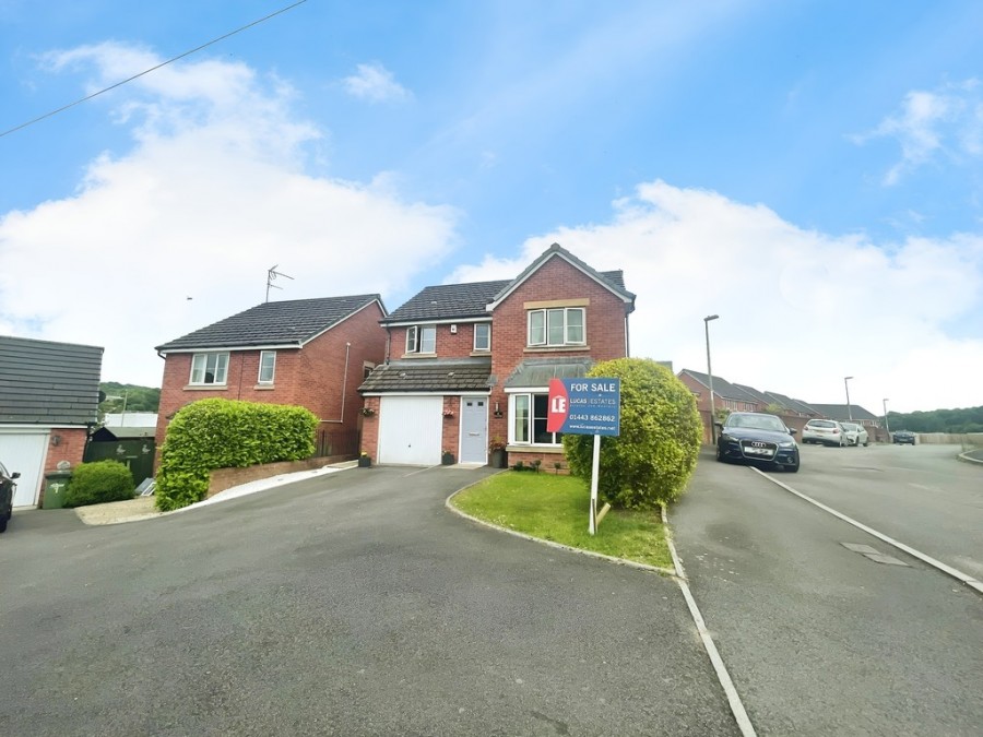 Images for Farm Close, Tir-y-berth, Hengoed