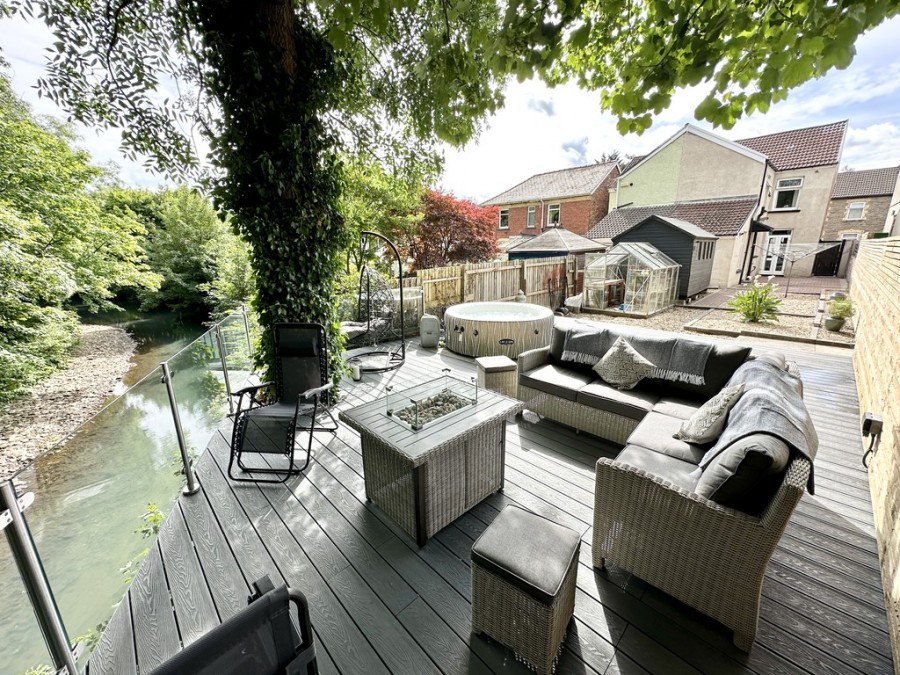 Images for Bellevue,  Commercial Street, Ystrad Mynach