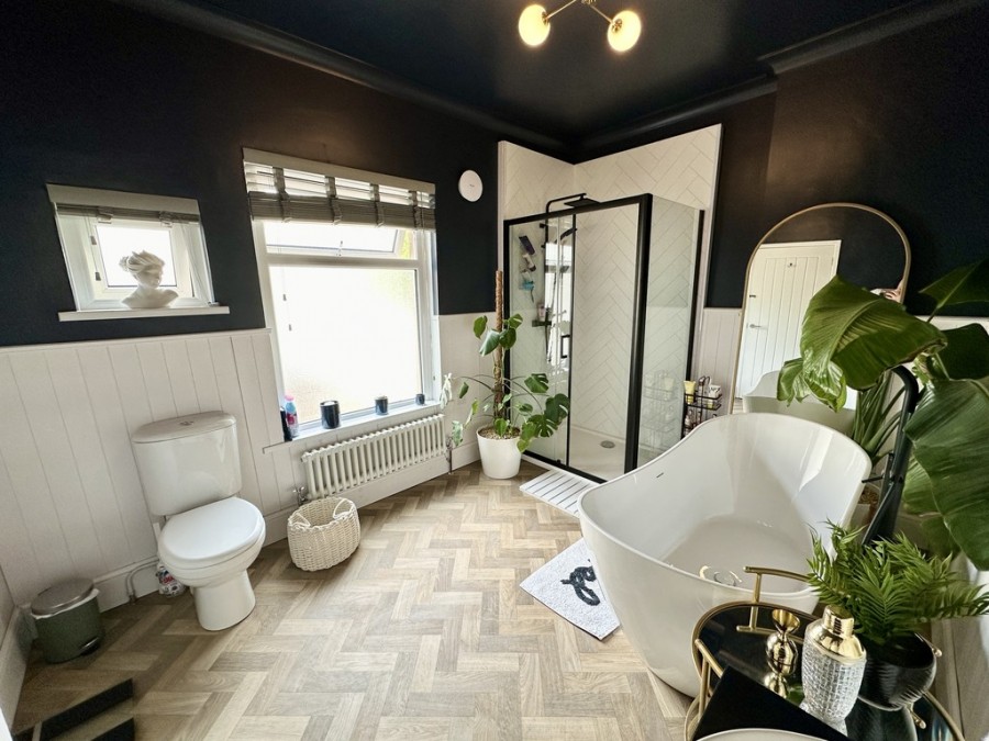 Images for Bellevue,  Commercial Street, Ystrad Mynach