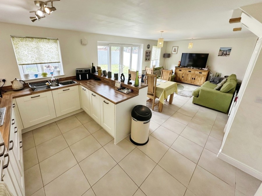 Images for Brambling Crescent, Penallta, Hengoed