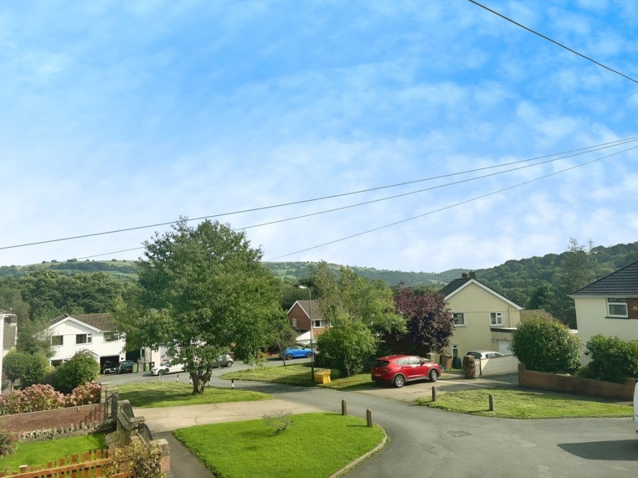Images for Heol-y-graig, Ystrad Mynach, Hengoed