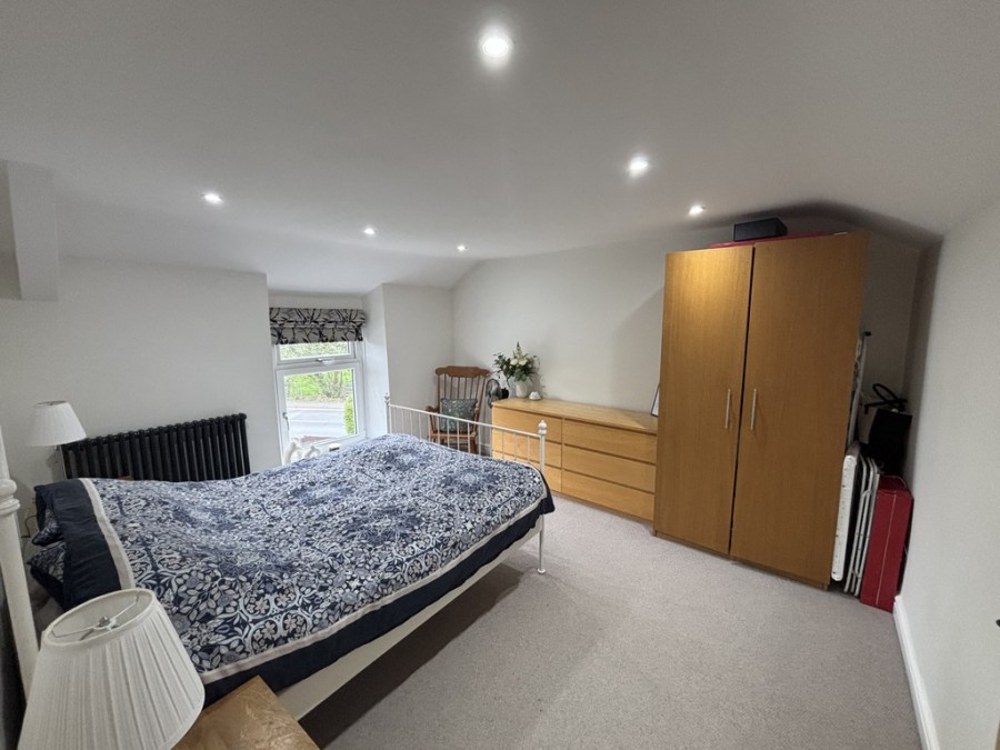 Images for New Meadow Cottage, Gelligaer, Hengoed