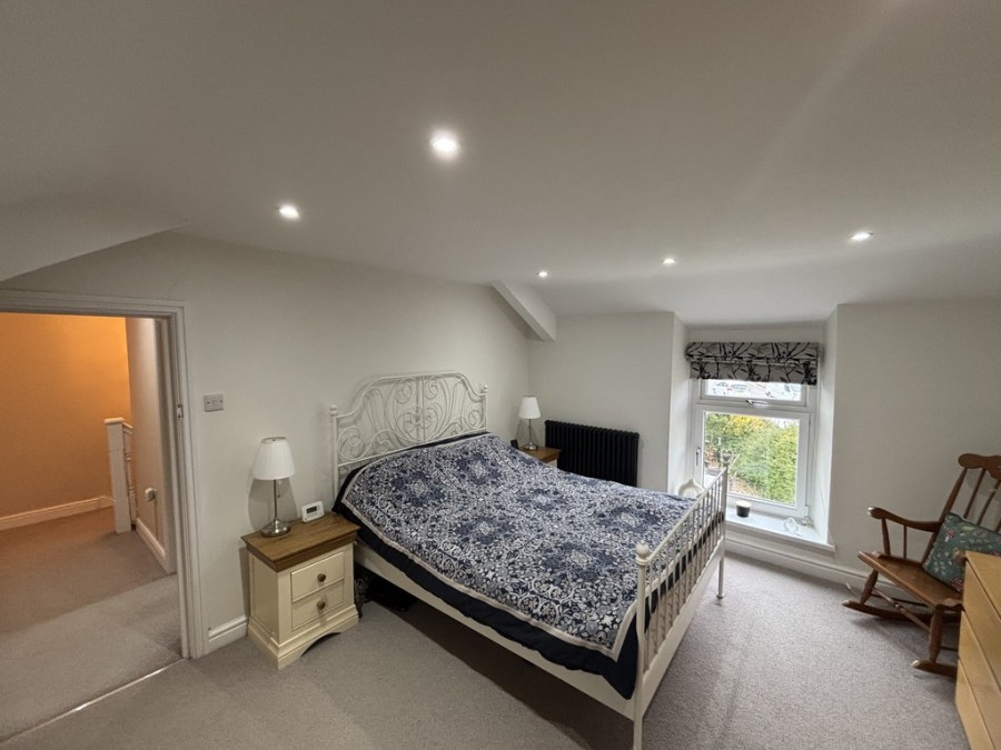 Images for New Meadow Cottage, Gelligaer, Hengoed