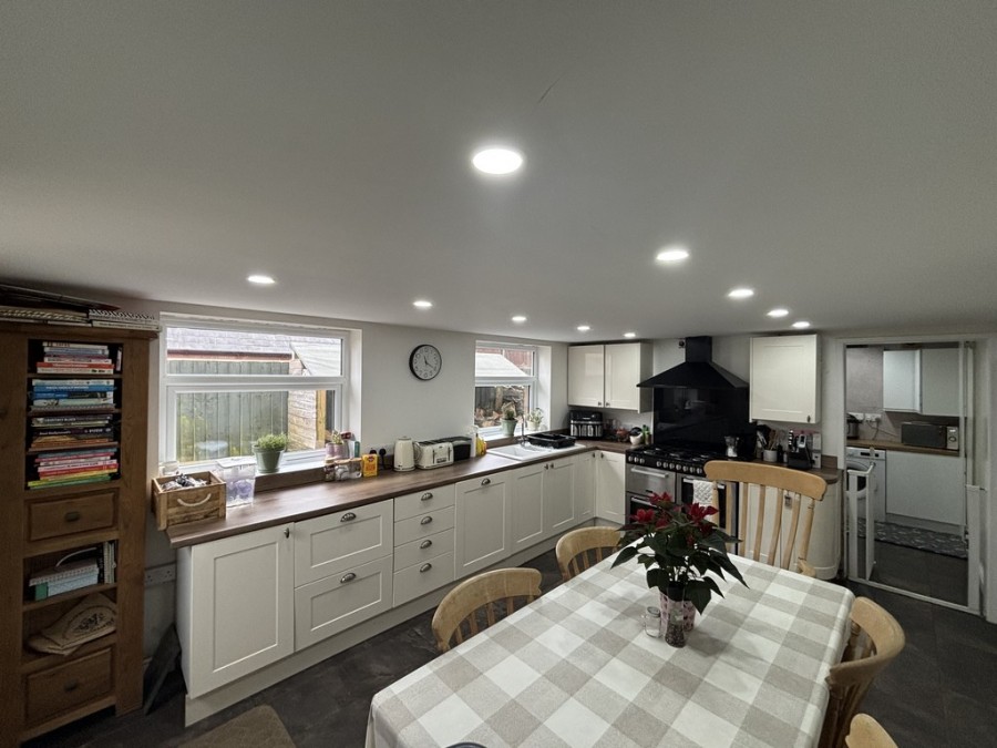 Images for New Meadow Cottage, Gelligaer, Hengoed