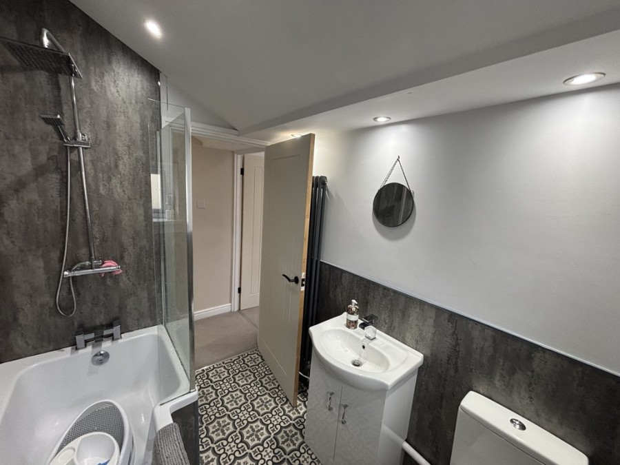 Images for New Meadow Cottage, Gelligaer, Hengoed