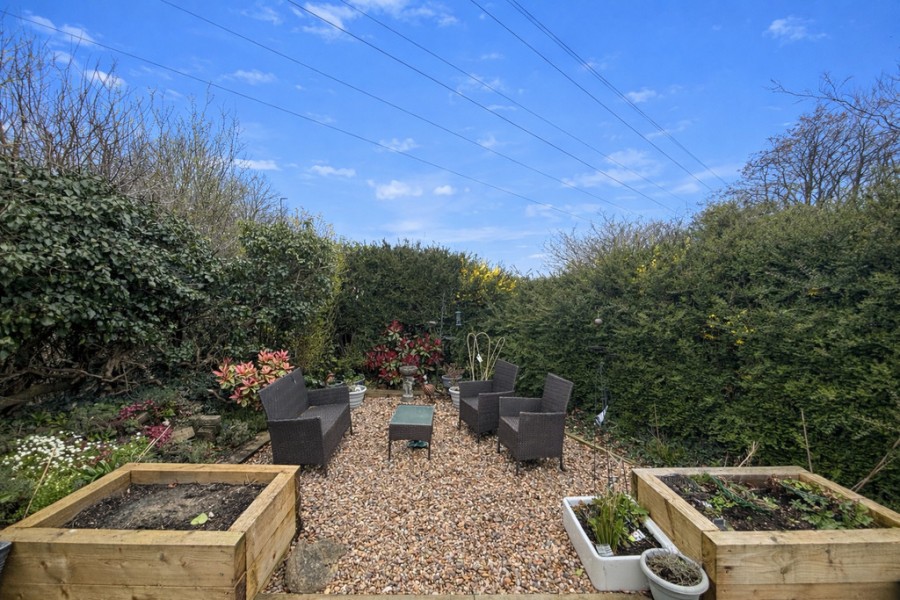 Images for New Meadow Cottage, Gelligaer, Hengoed