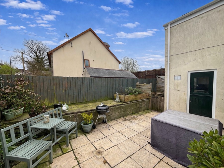 Images for New Meadow Cottage, Gelligaer, Hengoed