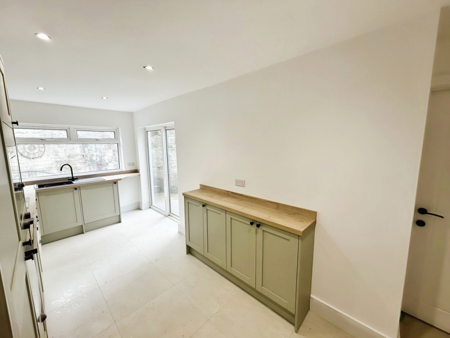 Images for Victoria Terrace, Treharris