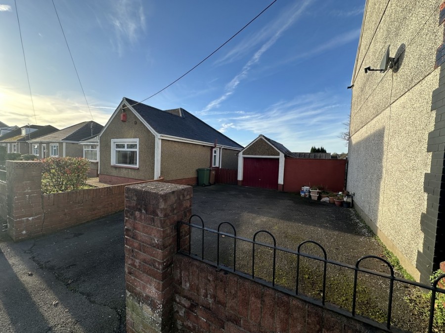 Images for Hengoed Road, Penpedairheol, Hengoed