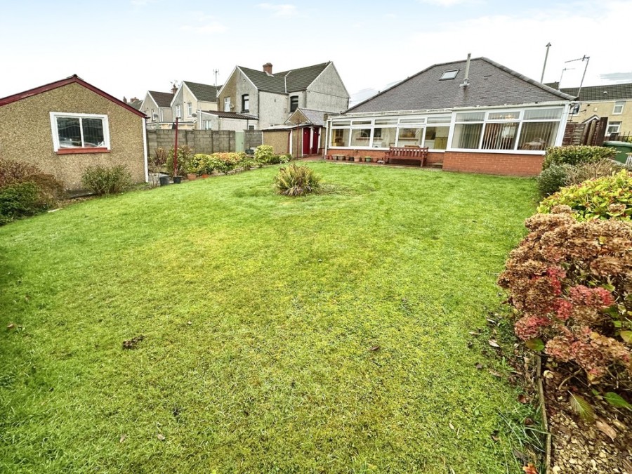 Images for Hengoed Road, Penpedairheol, Hengoed