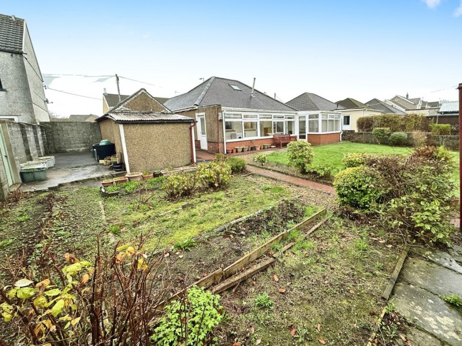 Images for Hengoed Road, Penpedairheol, Hengoed