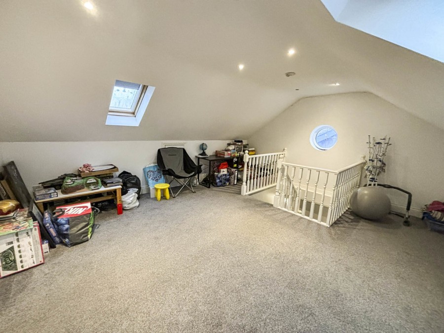 Images for Kingswood Close, Hengoed