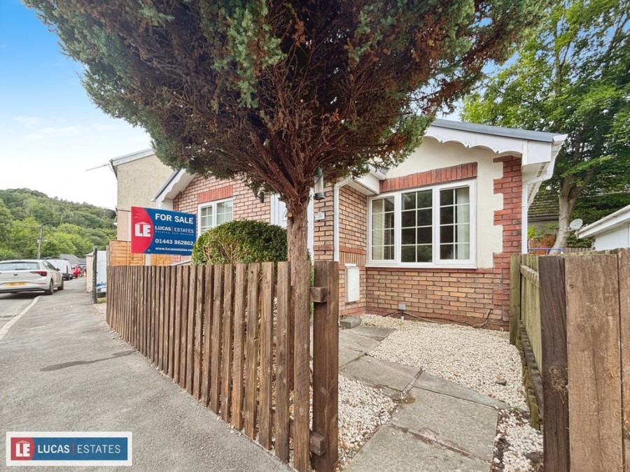 Images for Woodlands Crescent, Treharris