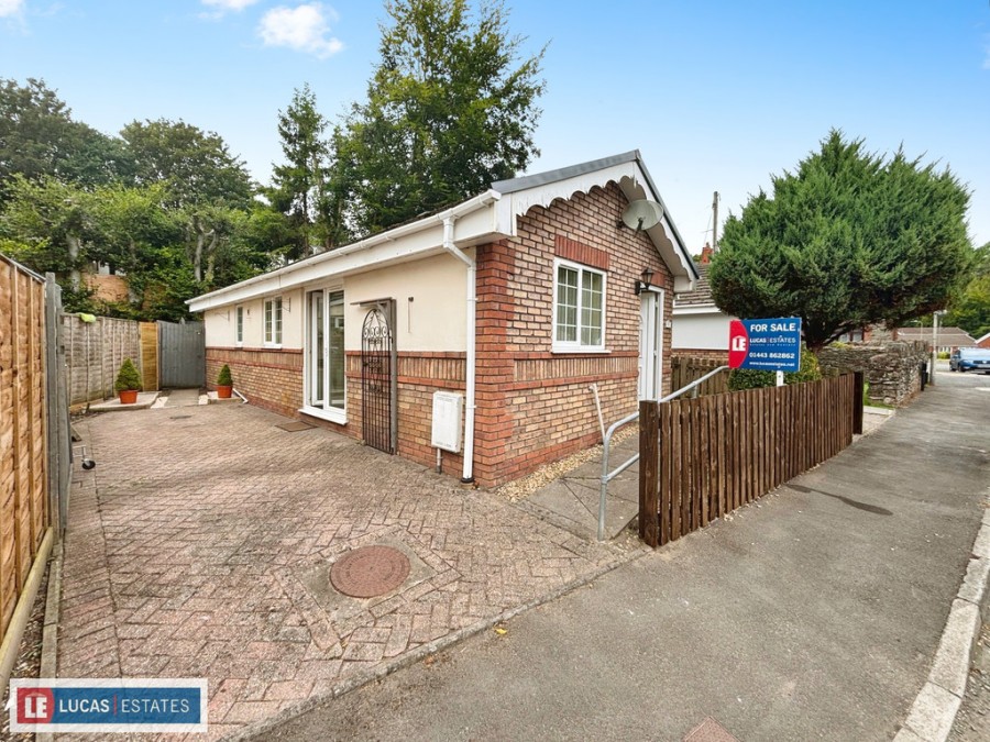 Images for Woodlands Crescent, Treharris