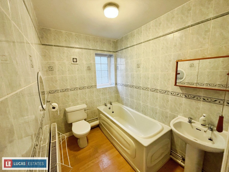 Images for Woodlands Crescent, Treharris