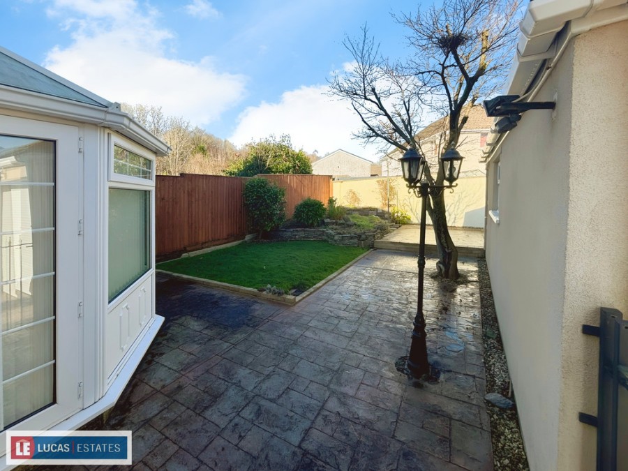 Images for Heol-y-graig, Ystrad Mynach, Hengoed