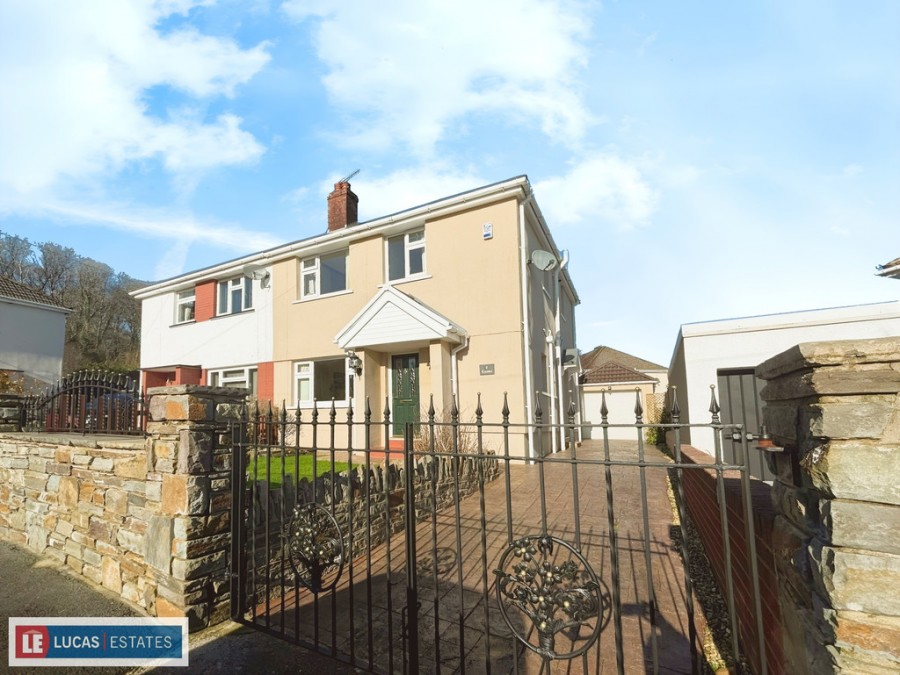 Images for Heol-y-graig, Ystrad Mynach, Hengoed