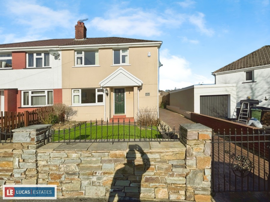 Images for Heol-y-graig, Ystrad Mynach, Hengoed
