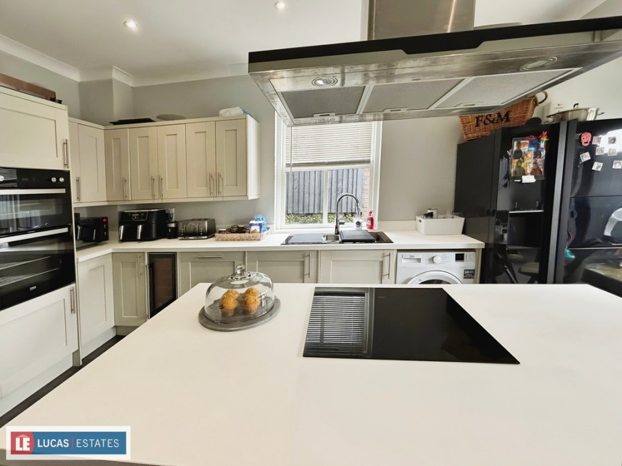 Images for 6 Ystrad Buildings, Newport Rd