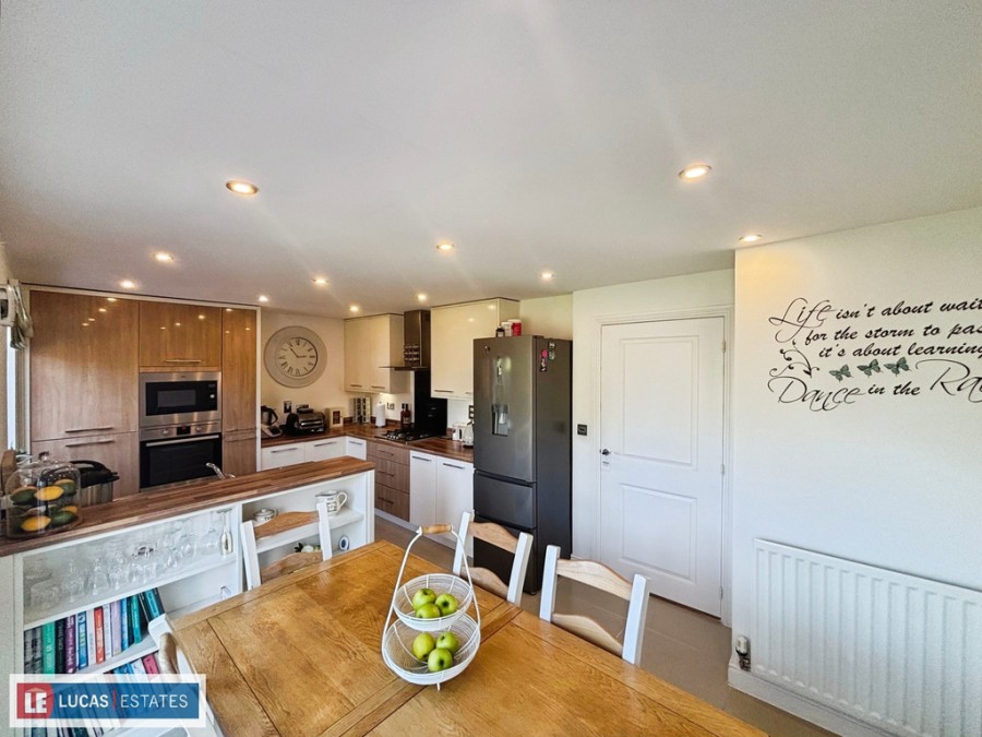 Images for 3 Orchard row, Trelewis, Treharris