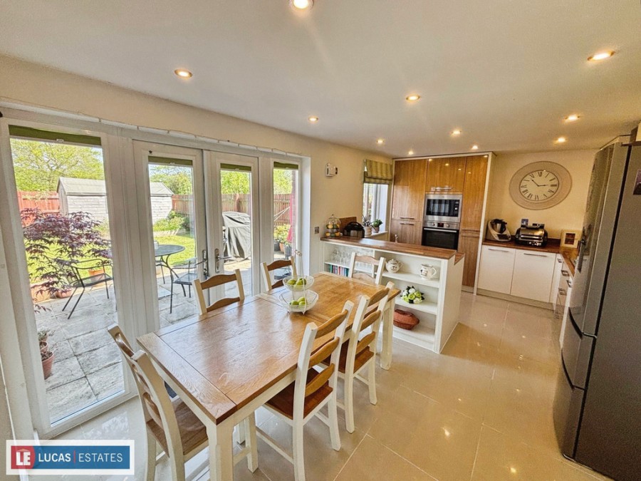 Images for 3 Orchard row, Trelewis, Treharris