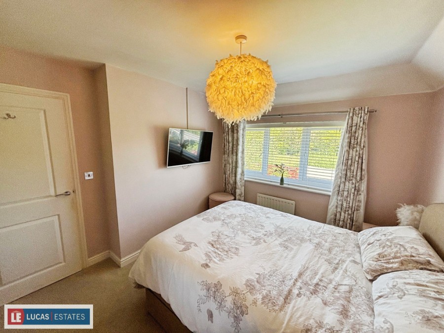 Images for 3 Orchard row, Trelewis, Treharris