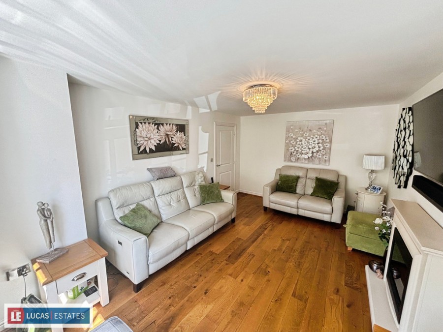 Images for 3 Orchard row, Trelewis, Treharris