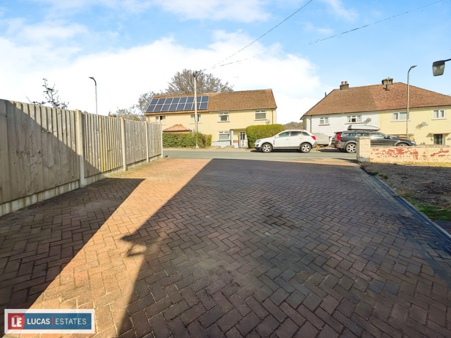 Images for Highland Crescent, Pontllanfraith
