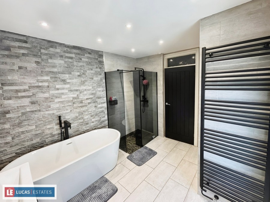 Images for North Avenue, Maesycwmmer, Caerphilly County Borough