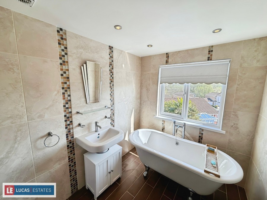 Images for Heathlands, Ystrad Mynach, Hengoed