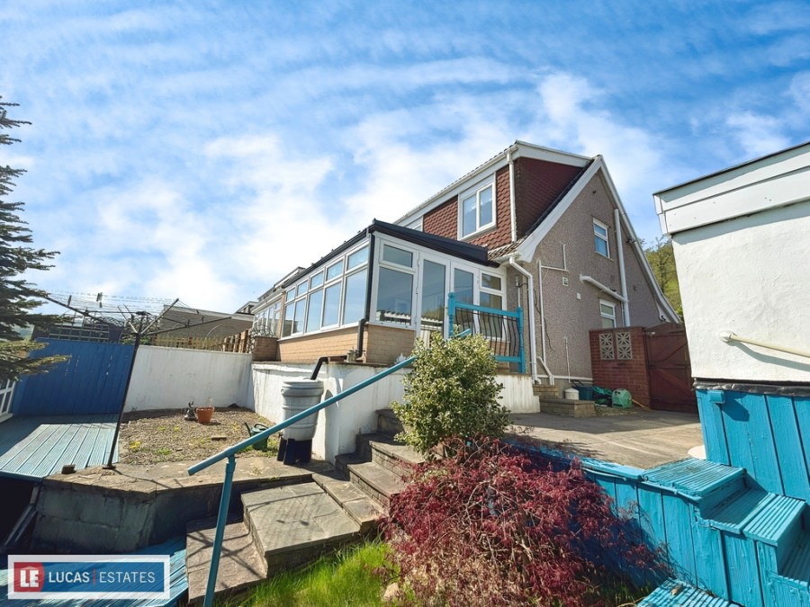 Images for Heathlands, Ystrad Mynach, Hengoed