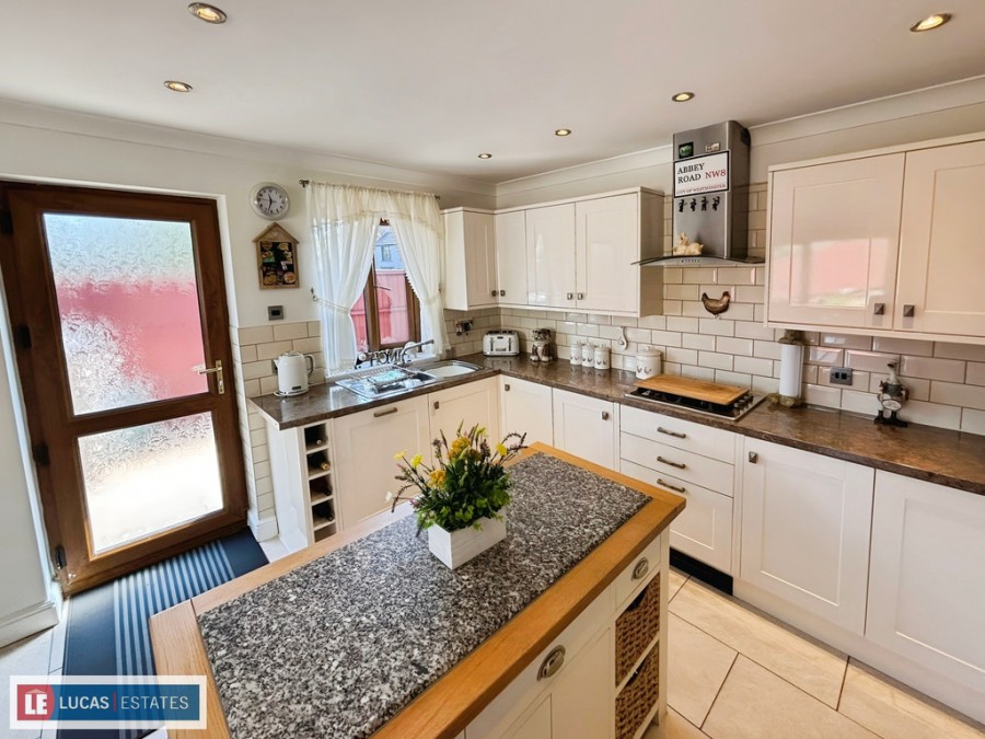 Images for Woodside, Tir-y-berth, Hengoed