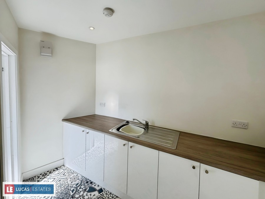 Images for Woodside, Tir-y-berth, Hengoed