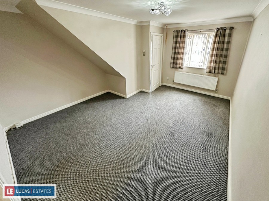 Images for Clos Cae Mawr, Penpedairheol, Hengoed