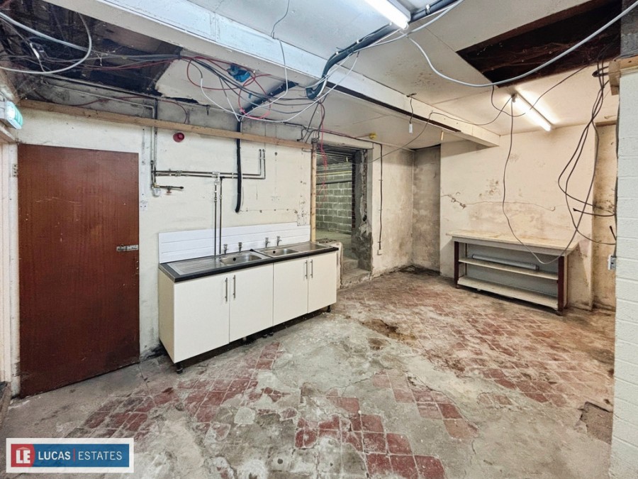 Images for Old Club, 93 Bailey Street