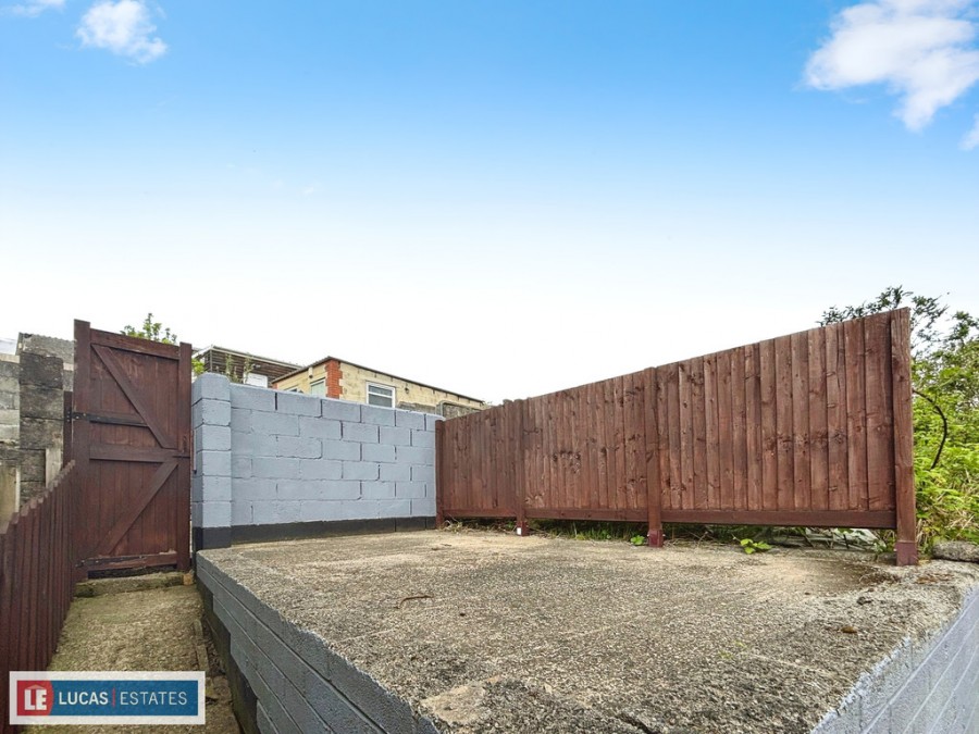 Images for Brynavon Terrace, Hengoed