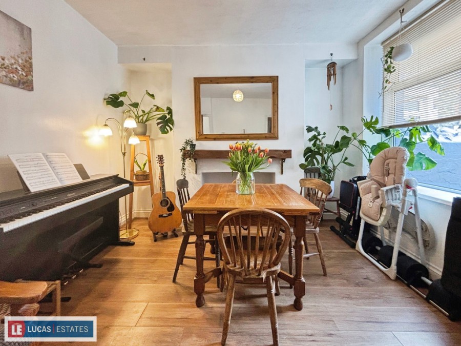 Images for Brynavon Terrace, Hengoed