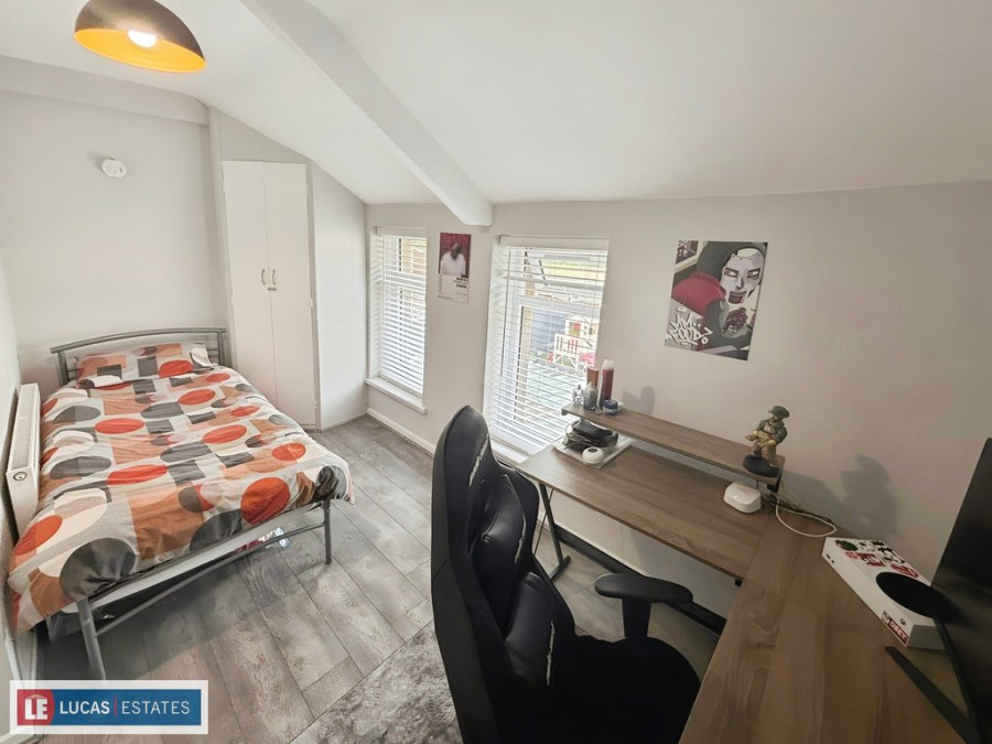 Images for Twynffald Rd, Cefn Fforest, Blackwood