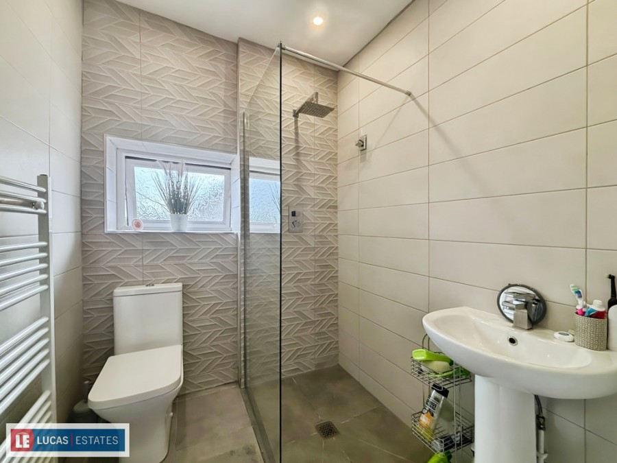 Images for Twynffald Rd, Cefn Fforest, Blackwood
